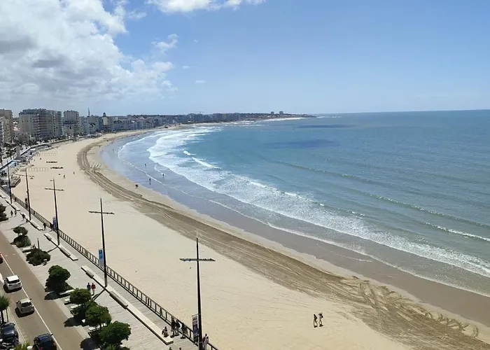 アパート Desiree Arago 400m De La レ・サ​​ーブル・ドロンヌ